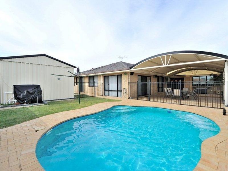 17 Mary Blair Way, Warnbro WA 6169