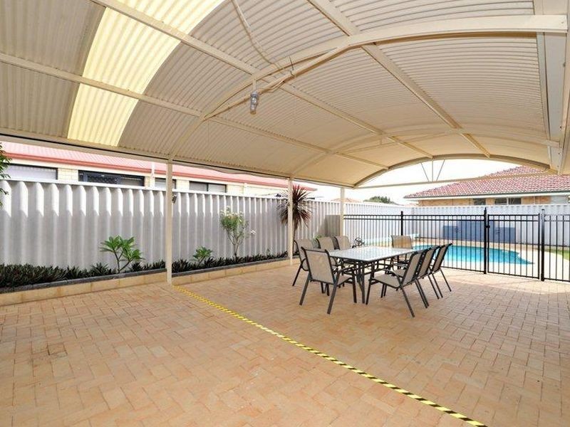 17 Mary Blair Way, Warnbro WA 6169