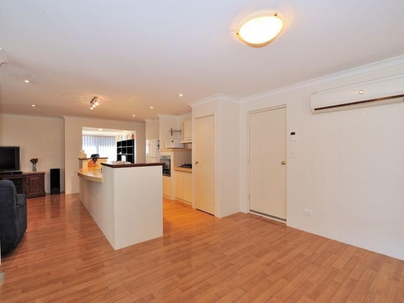 17 Mary Blair Way, Warnbro WA 6169