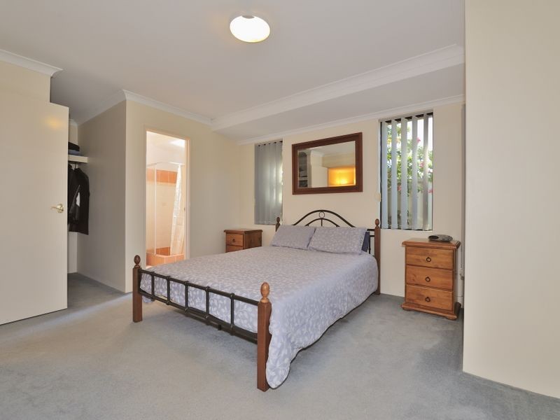 17 Mary Blair Way, Warnbro WA 6169