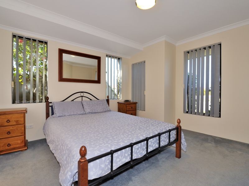 17 Mary Blair Way, Warnbro WA 6169