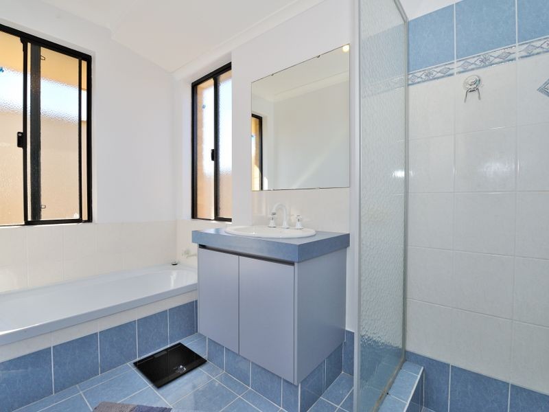 17 Mary Blair Way, Warnbro WA 6169