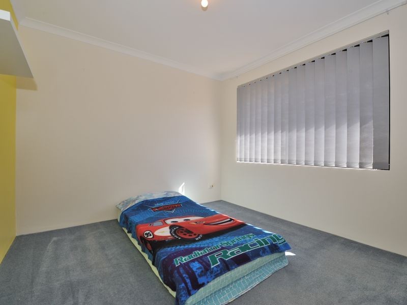 17 Mary Blair Way, Warnbro WA 6169