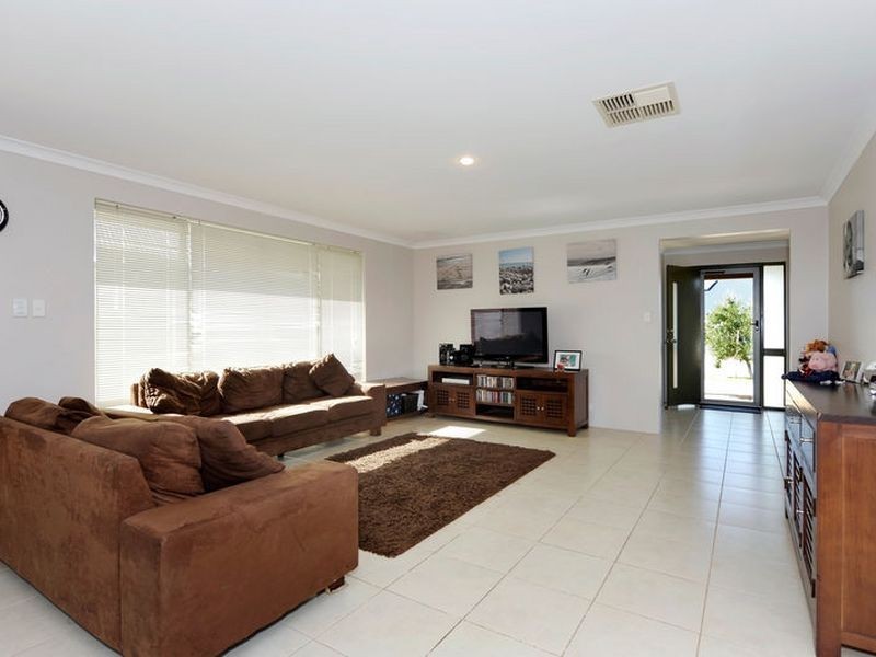 20 Amity Circuit, Shoalwater WA 6169