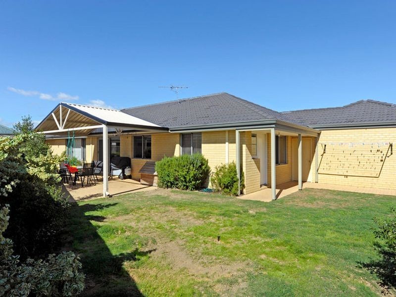 20 Amity Circuit, Shoalwater WA 6169