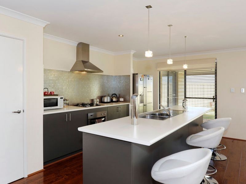 17 Gantheaume Parade, Secret Harbour WA 6173