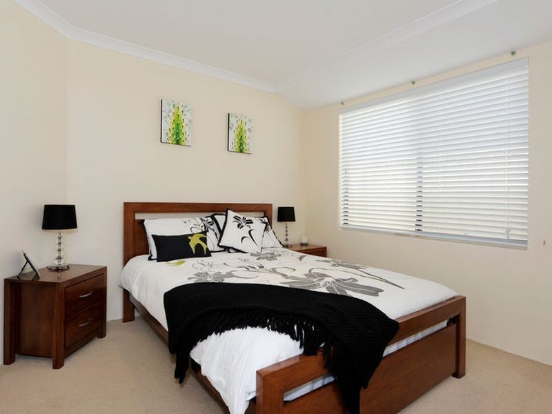 17 Gantheaume Parade, Secret Harbour WA 6173