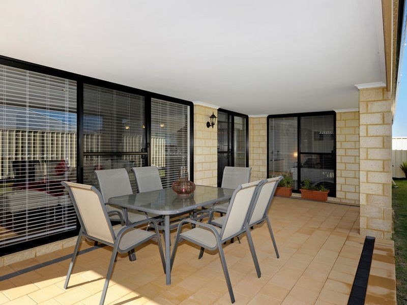 17 Gantheaume Parade, Secret Harbour WA 6173