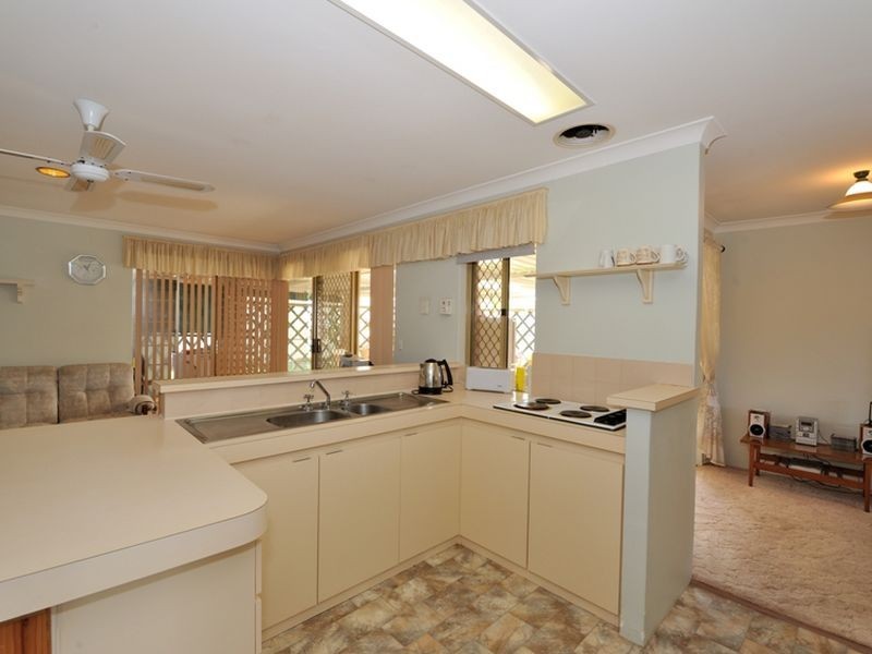 6 Acapulco Road, Safety Bay WA 6169