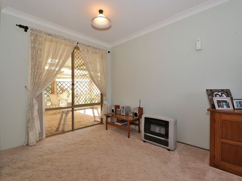 6 Acapulco Road, Safety Bay WA 6169