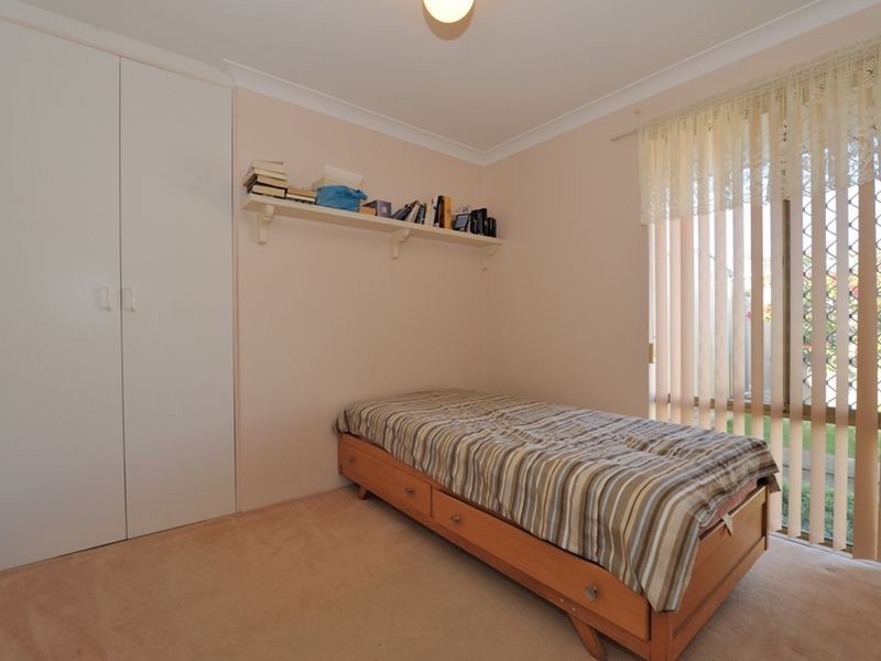 6 Acapulco Road, Safety Bay WA 6169