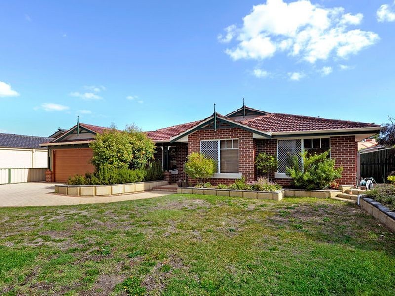 13 Maratea Parade, Secret Harbour WA 6173