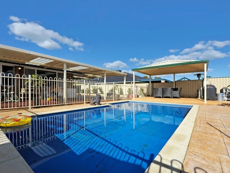 13 Maratea Parade, Secret Harbour WA 6173