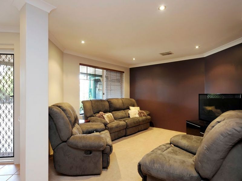 13 Maratea Parade, Secret Harbour WA 6173