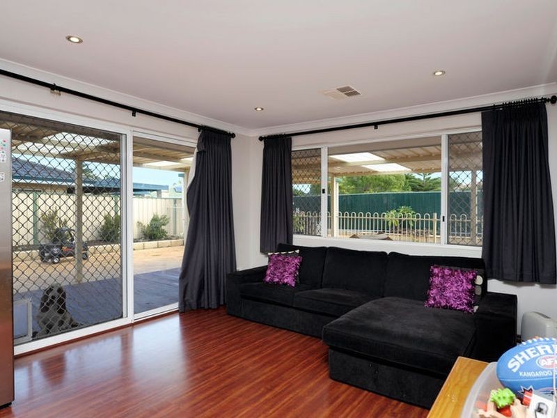 13 Maratea Parade, Secret Harbour WA 6173