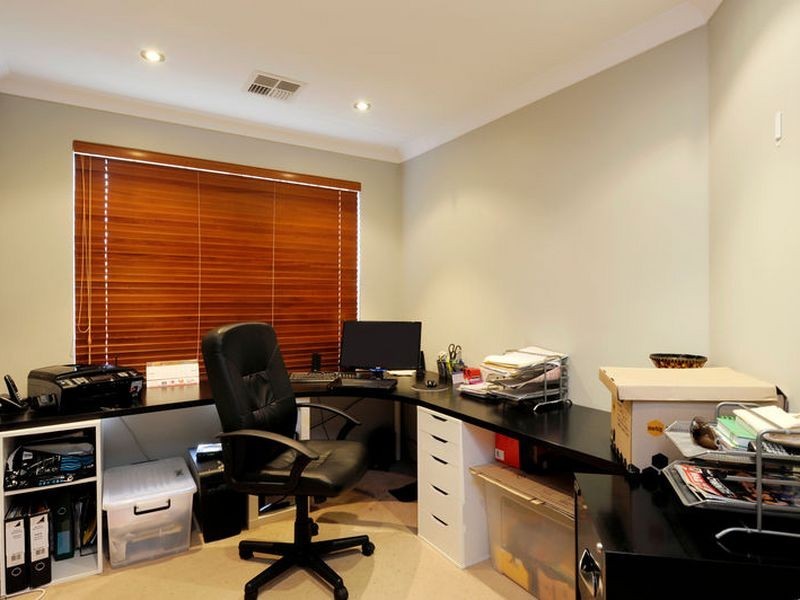 13 Maratea Parade, Secret Harbour WA 6173