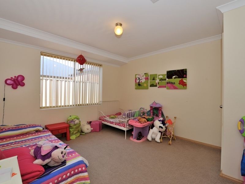8 Chestnut Way, Baldivis WA 6171