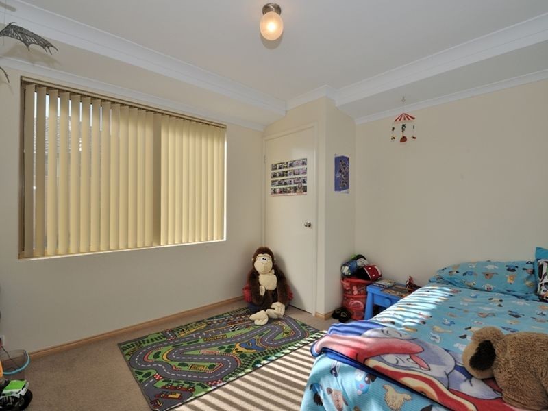 8 Chestnut Way, Baldivis WA 6171