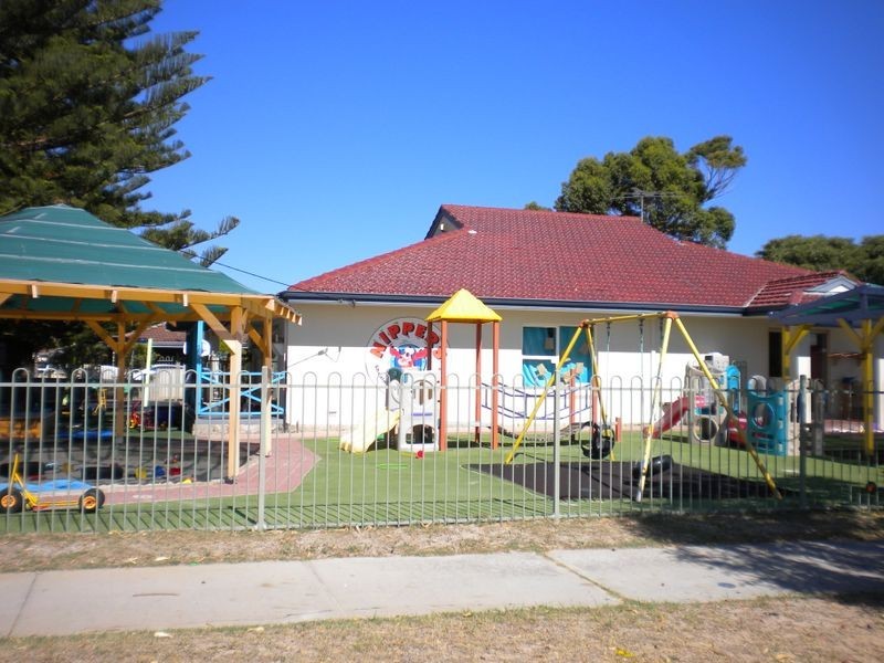 1 Waimea Road, Safety Bay WA 6169
