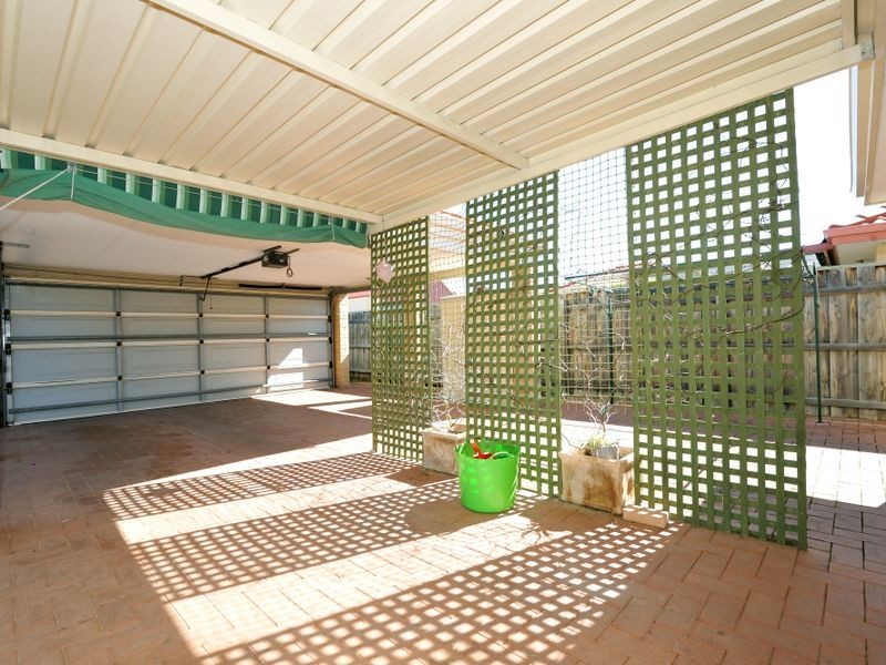 28 Rees Crescent, Rockingham WA 6168
