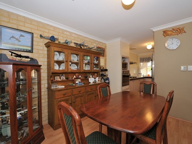 4/68 Bondi Cresent, Warnbro WA 6169