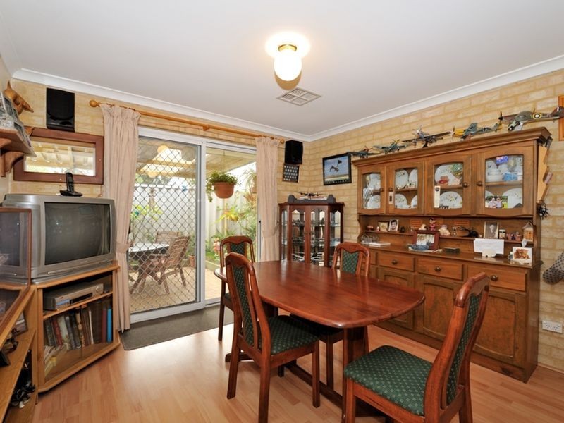 4/68 Bondi Cresent, Warnbro WA 6169