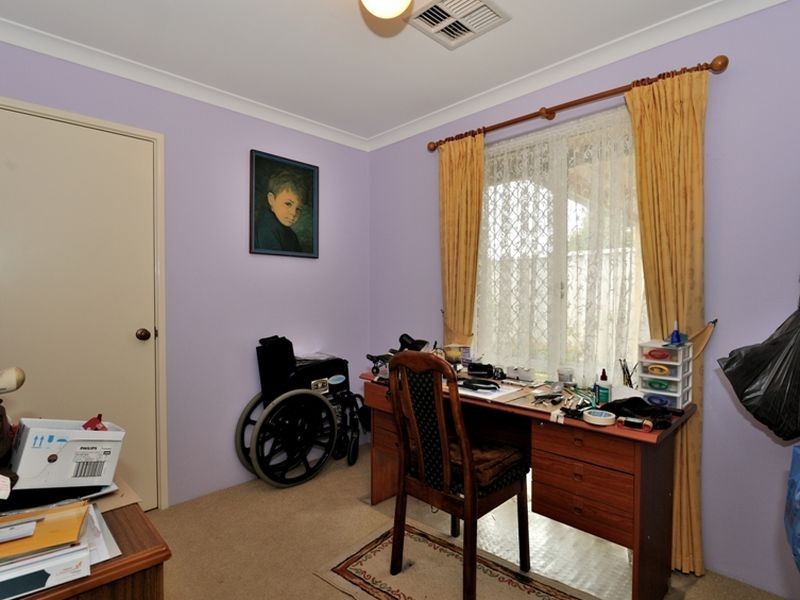 4/68 Bondi Cresent, Warnbro WA 6169
