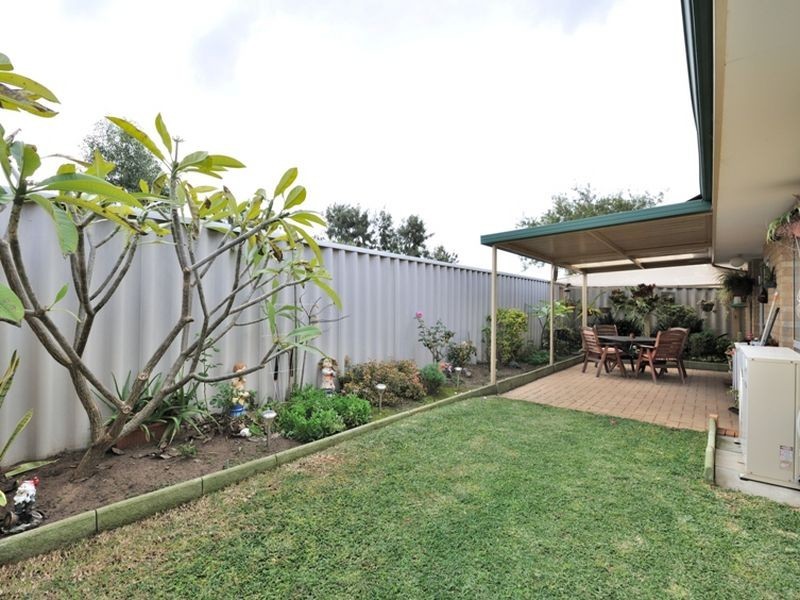 4/68 Bondi Cresent, Warnbro WA 6169