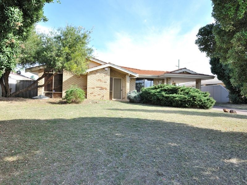 9 Lisbon Place, Warnbro WA 6169