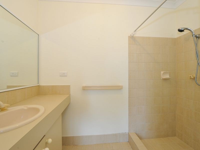 9 Lisbon Place, Warnbro WA 6169