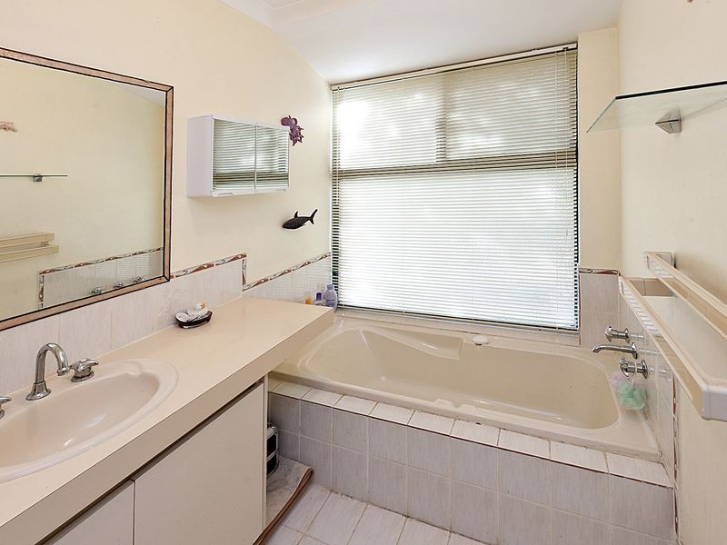 19 Shipwright Avenue, Wellard WA 6170
