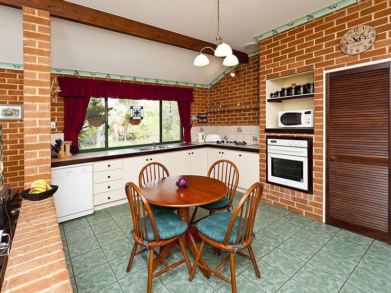 19 Shipwright Avenue, Wellard WA 6170