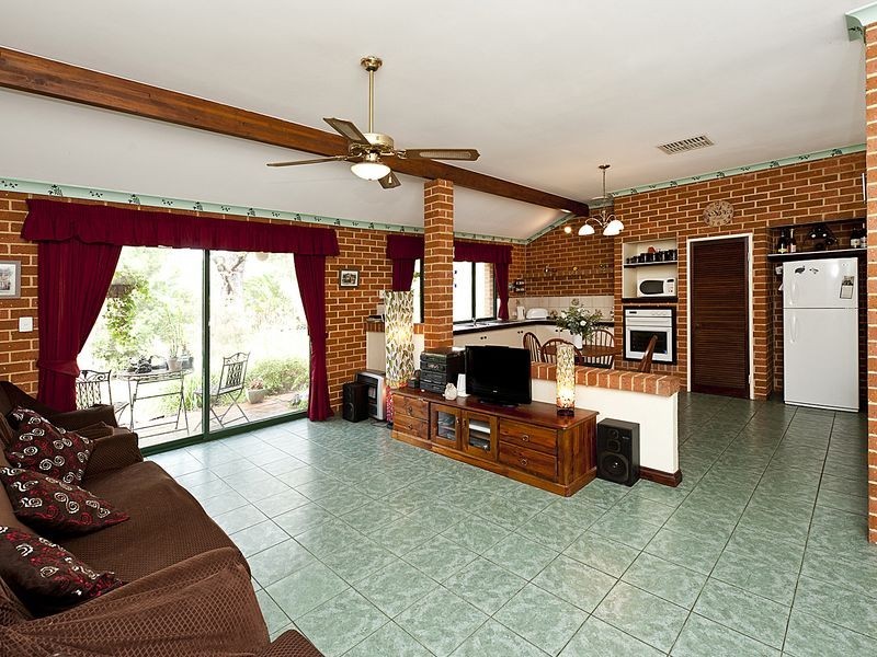 19 Shipwright Avenue, Wellard WA 6170