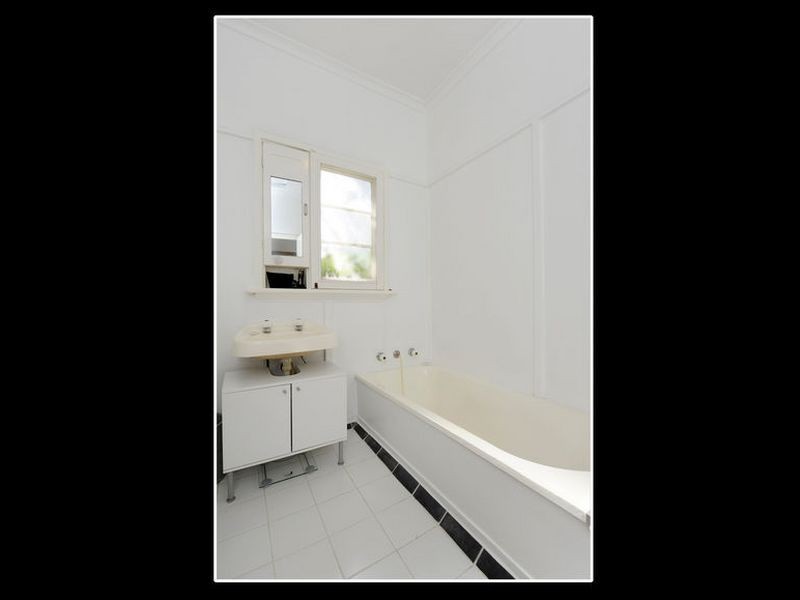 48 Brownell Crescent, Medina WA 6167