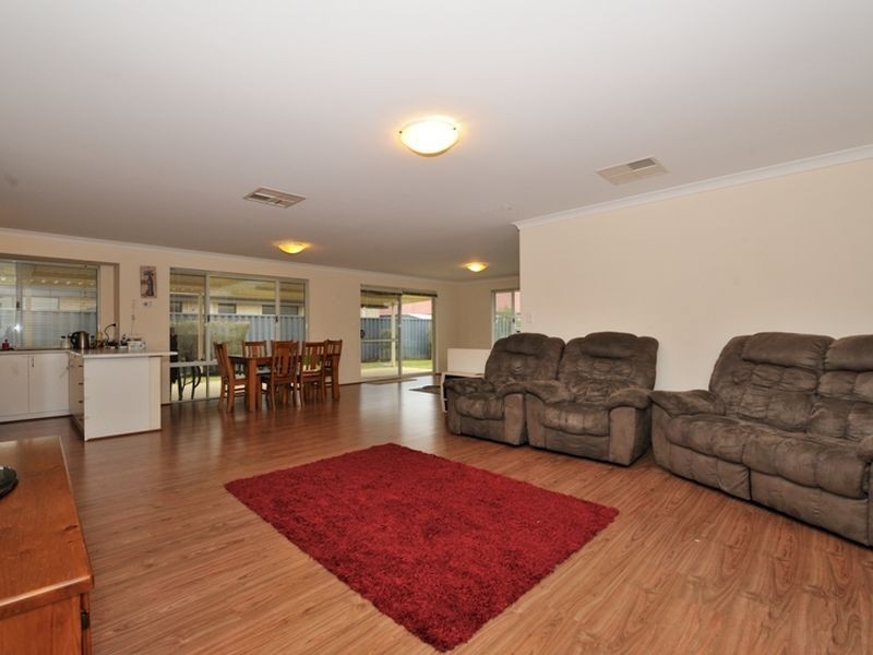 19 Hibiscus Way, Baldivis WA 6171