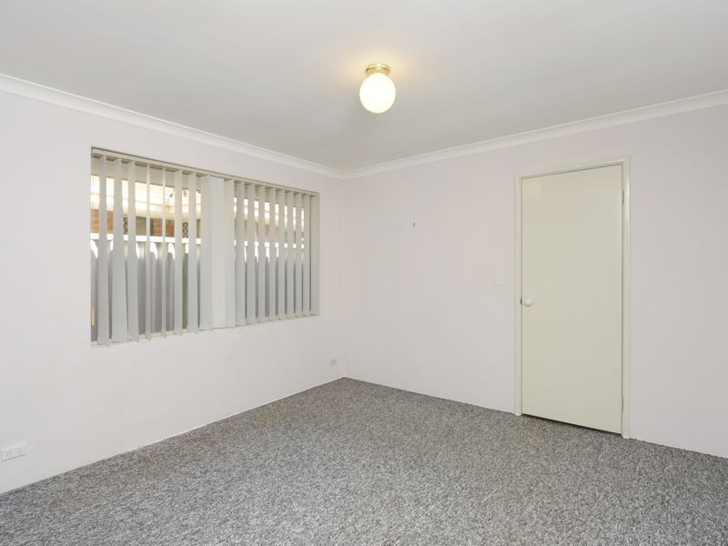 4/8 Dowling Street, Rockingham WA 6168