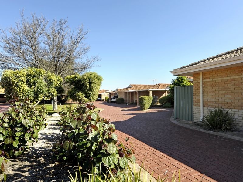 4/8 Dowling Street, Rockingham WA 6168