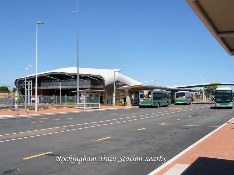 4/8 Dowling Street, Rockingham WA 6168