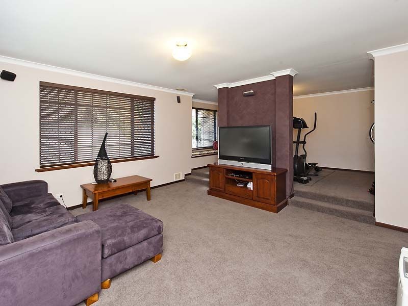 73 Fendam Street, Warnbro WA 6169