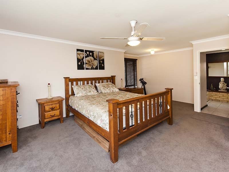 73 Fendam Street, Warnbro WA 6169