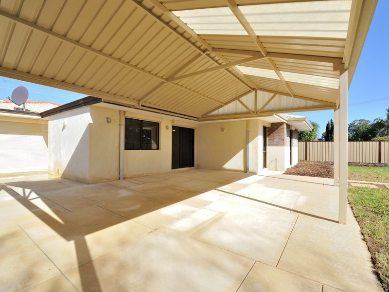 18 Hennessy Way, Rockingham WA 6168