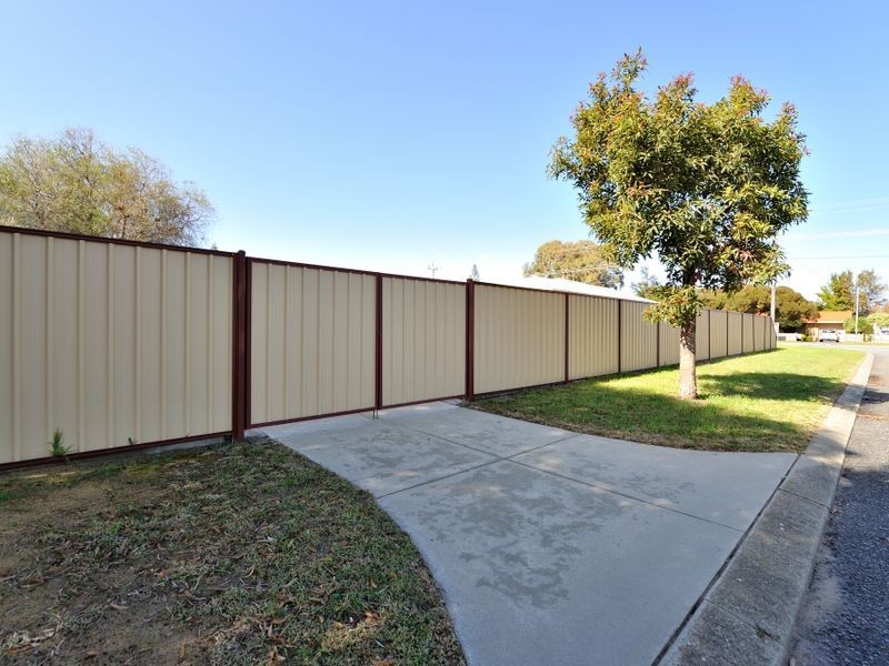 18 Hennessy Way, Rockingham WA 6168