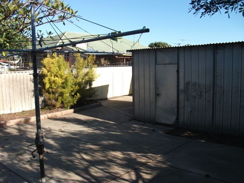 15B Victoria Street, Rockingham WA 6168