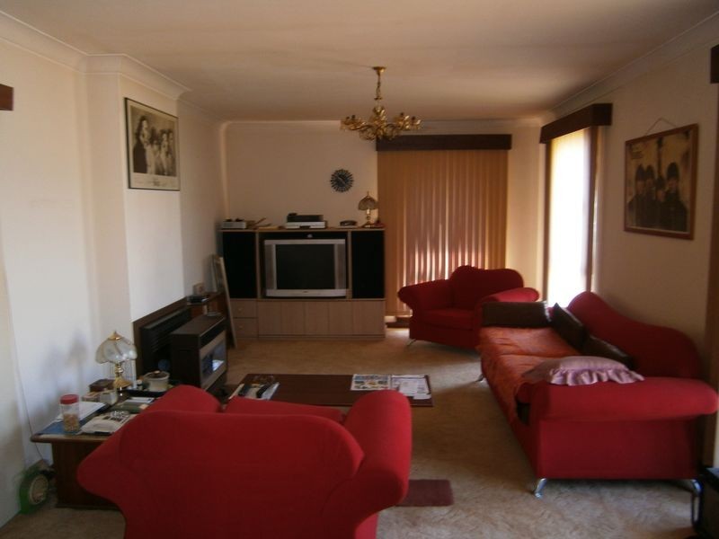 16 Seahaven Street, Safety Bay WA 6169