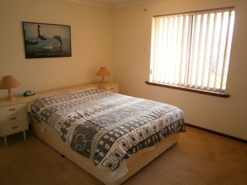 16 Seahaven Street, Safety Bay WA 6169