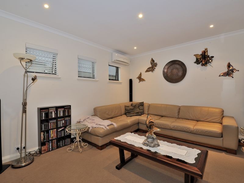 82 Waterfront Parkway, Shoalwater WA 6169