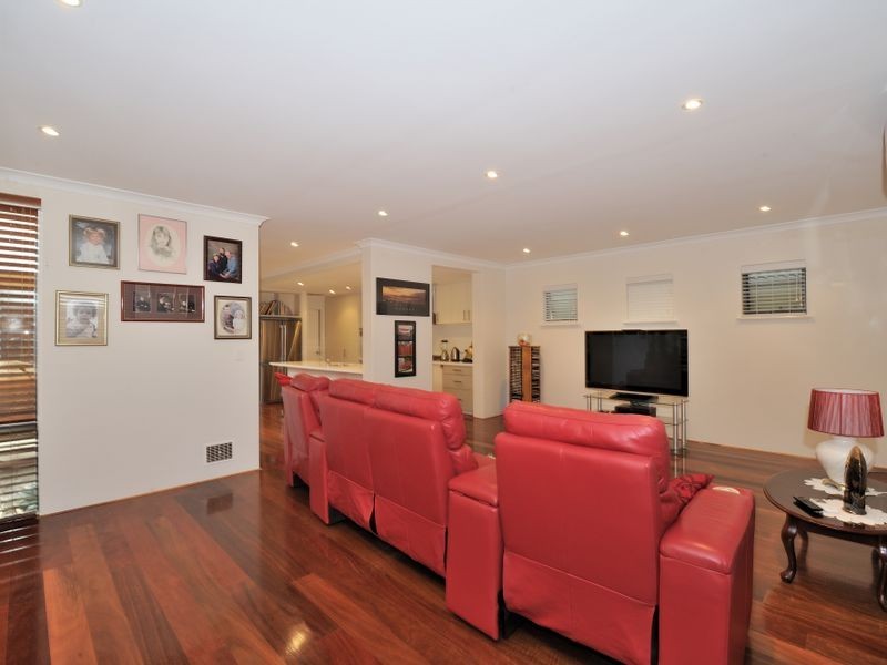 82 Waterfront Parkway, Shoalwater WA 6169