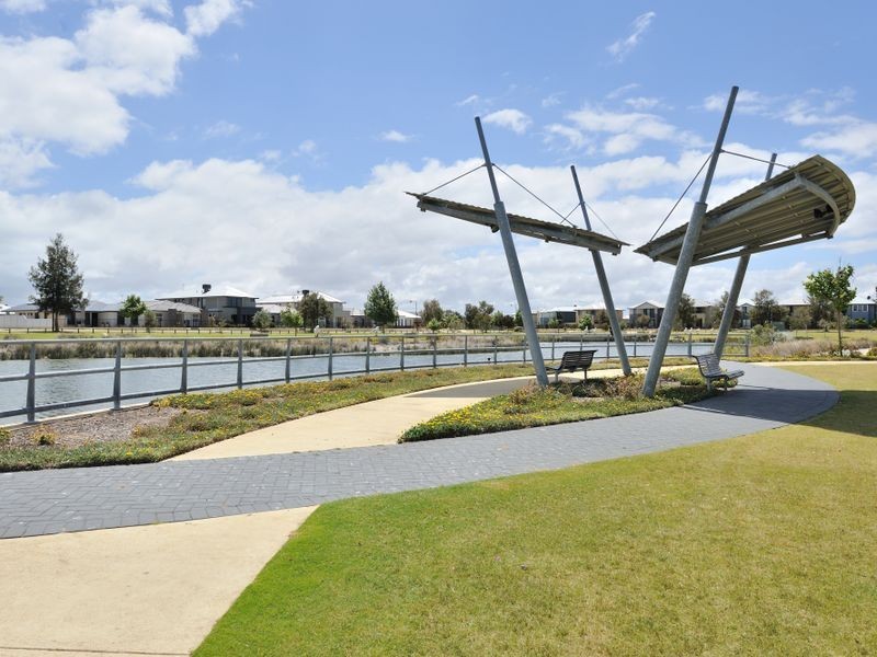 82 Waterfront Parkway, Shoalwater WA 6169