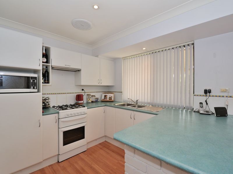 16 Noonan Road, Cooloongup WA 6168