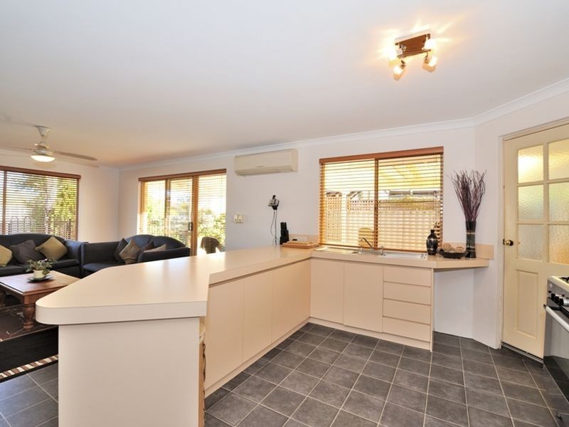 7 Senegal Grove, Warnbro WA 6169